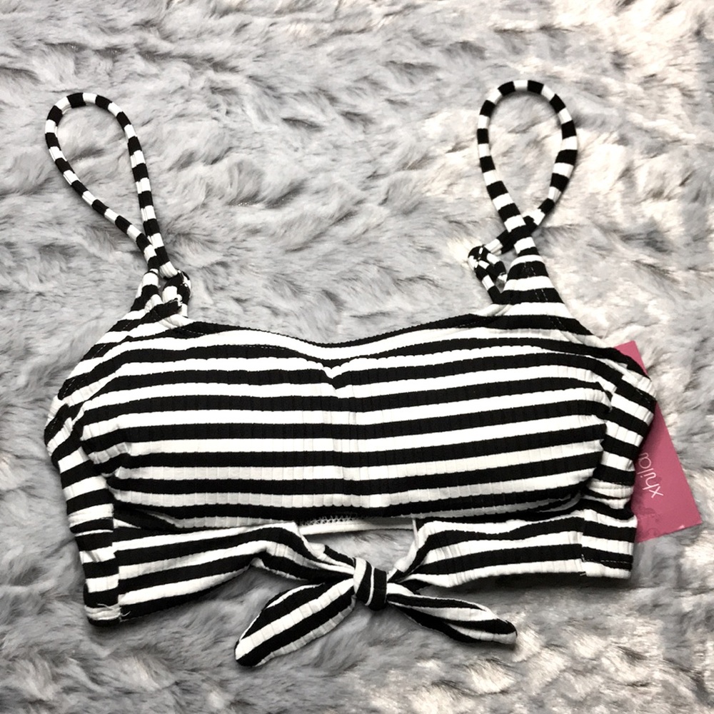 Xhilaration Bikini Top Swimwear Black/White Stripe